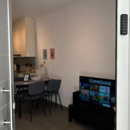 Cozy Well-located In Terrassa, Barcelona Apartamento *