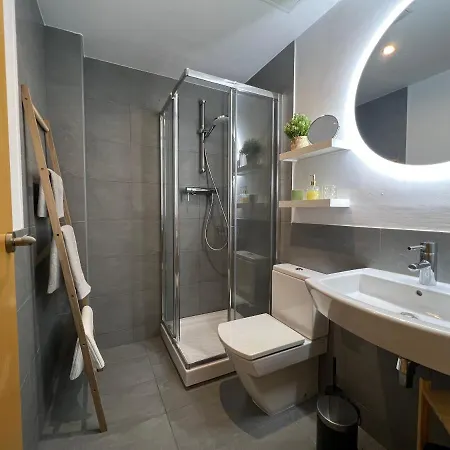 Cozy Well-located In Terrassa, Barcelona *